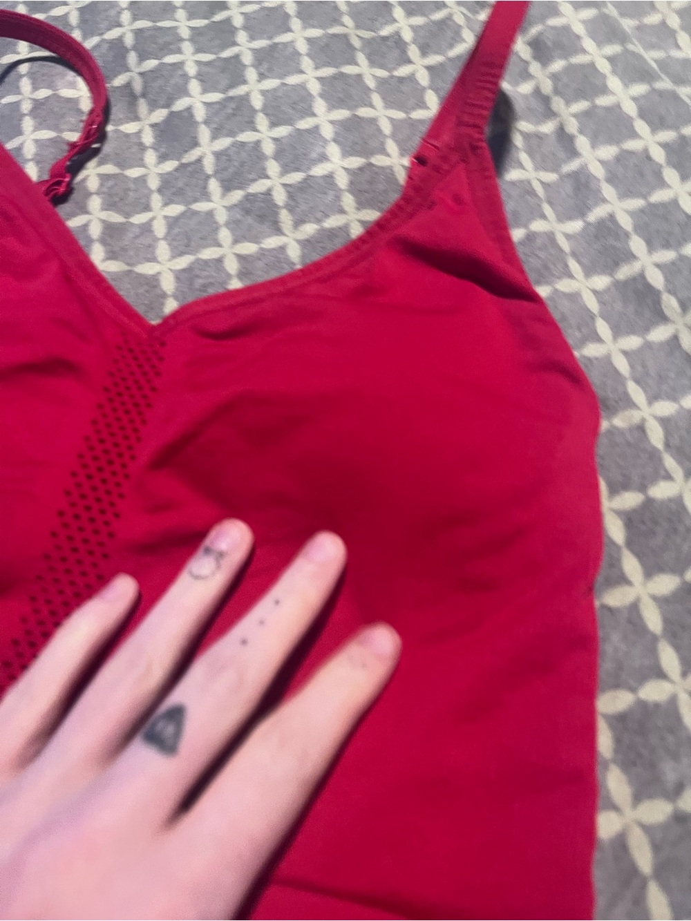Seamless Wireless Bralette - Raspberry - Picture 3 of 4